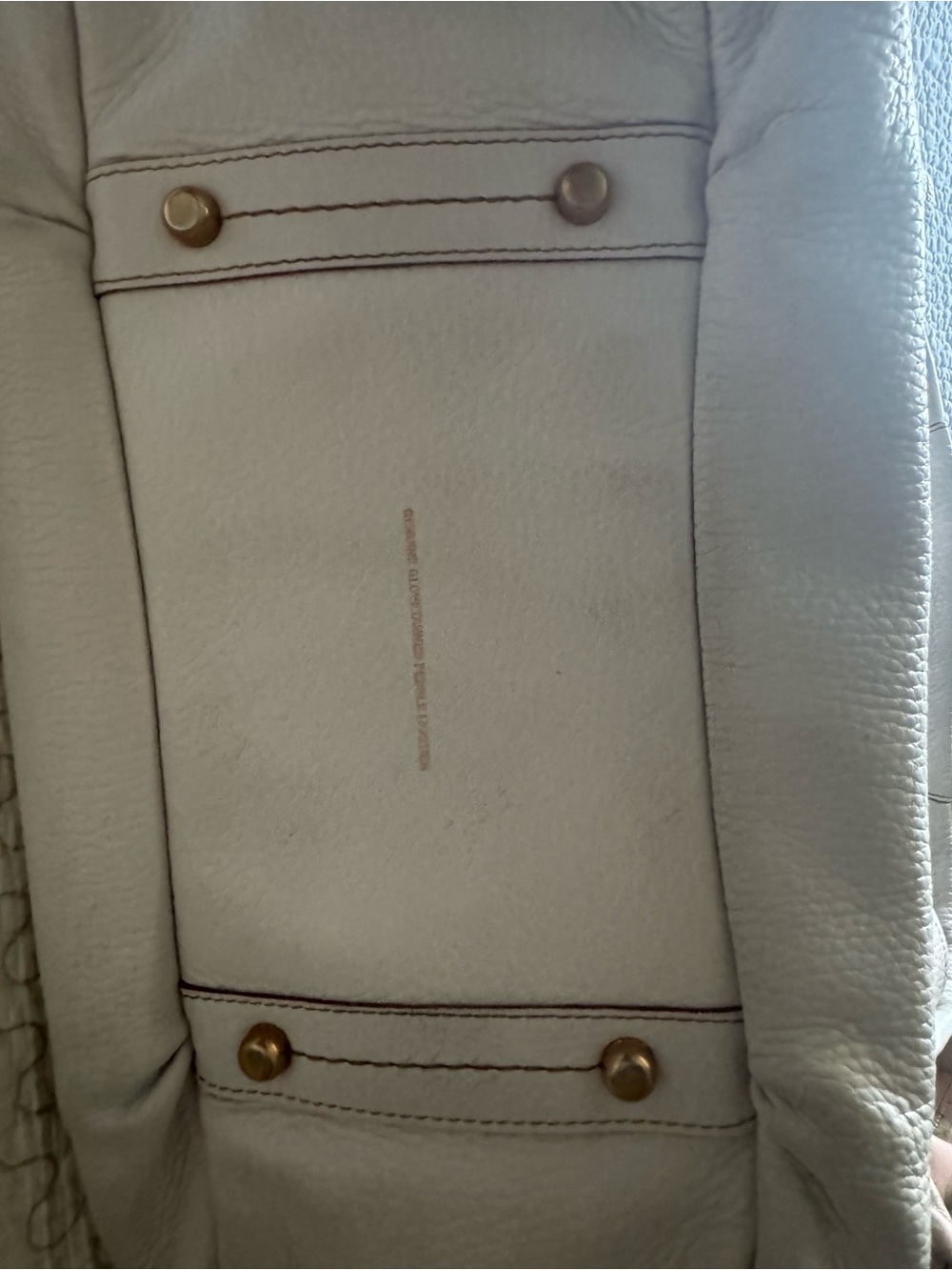 Coach 1941 Bandit 39 Hobo in Chalk with Gold Hardware - Picture 14 of 16